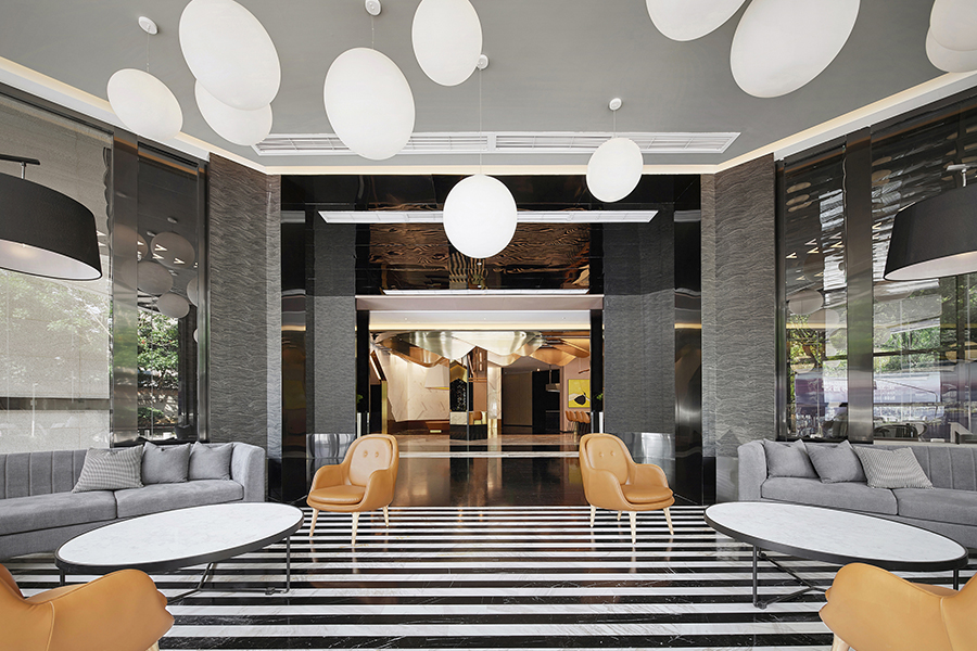 High - end luxury hotel furniture, crafting lavish & elegant atmospheres in hotel lobbies, dining halls & suites.